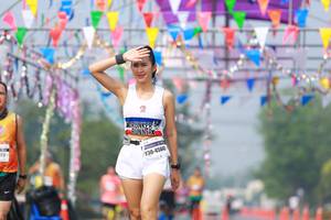 BIB: 4500
                            <button type="button" onclick="openModal(9917160)" class="btn btn-primary btn-sm float-right btn-popup" data-toggle="modal" data-target=".modal-high-quality">
                        <i class="fas fa-shopping-cart"></i> Add to Cart
                    </button>
                                            <button type="button" onclick="isThisMe(9917160, true)" class="btn btn-success btn-sm float-right btn-popup btn-isme hidden" data-toggle="tooltip" data-placement="bottom" title="นี่คือรูปของคุณใช่ไหม คลิกที่นี่เพื่อเอาเข้าอัลบั้ม">
                        <i class="fas fa-plus"></i> Add to album
                    </button>
                    <button type="button" onclick="isThisMe(9917160, false)" class="btn btn-warning btn-sm float-right btn-popup btn-isnotme hidden">
                        <i class="fas fa-ban"></i> Remove from album
                    </button>